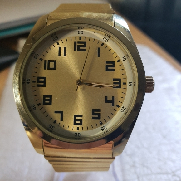 2 for $20😃FMDPU139 Goldtone Stainless Steel Men's Watch - Picture 1 of 3